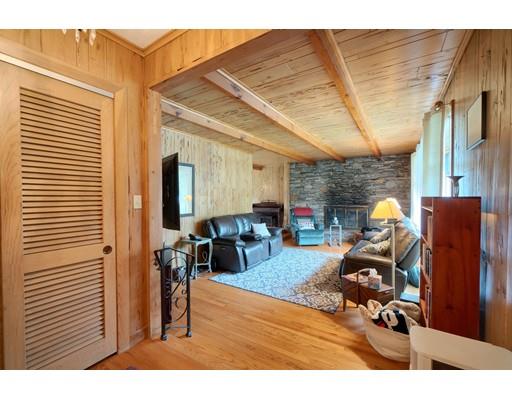 1020 Mammoth Road Dracut, MA 01826 - Photo 9 of 27 Gallery Image 9