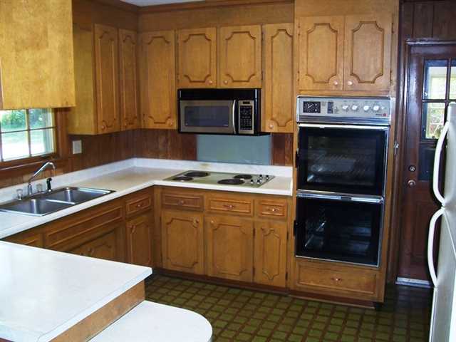 213 Roper Mountain Rd Extension Greenville, SC 29615 - Photo 8 of 25