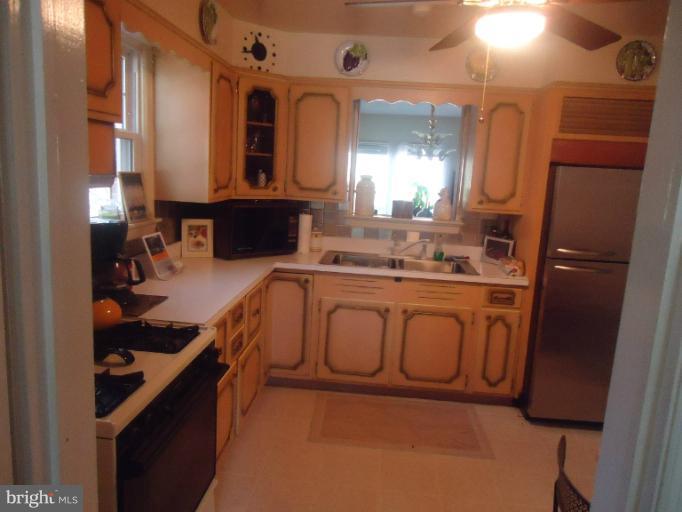 1815 Sudbury Road Northwest Washington, DC 20012 - Photo 15 of 22 Kitchen