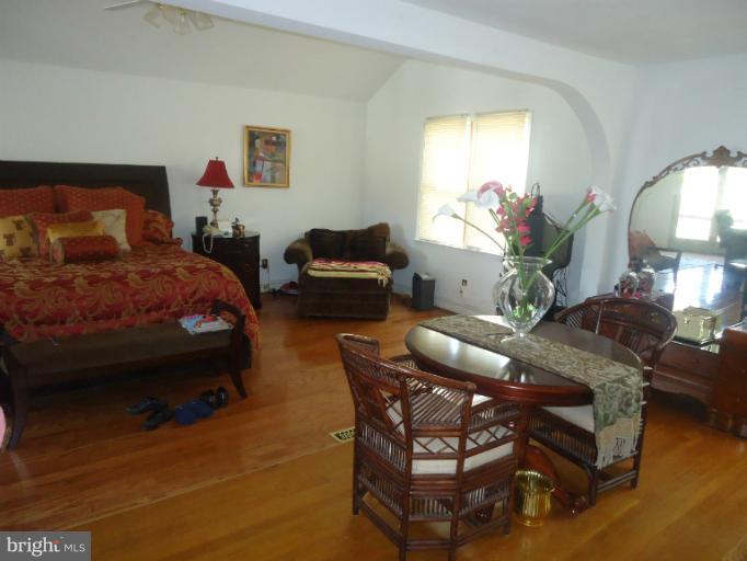 1815 Sudbury Road Northwest Washington, DC 20012 - Photo 18 of 22 Bedroom (Master)