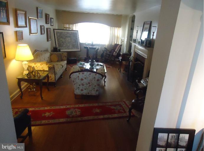 1815 Sudbury Road Northwest Washington, DC 20012 - Photo 10 of 22 Family Room