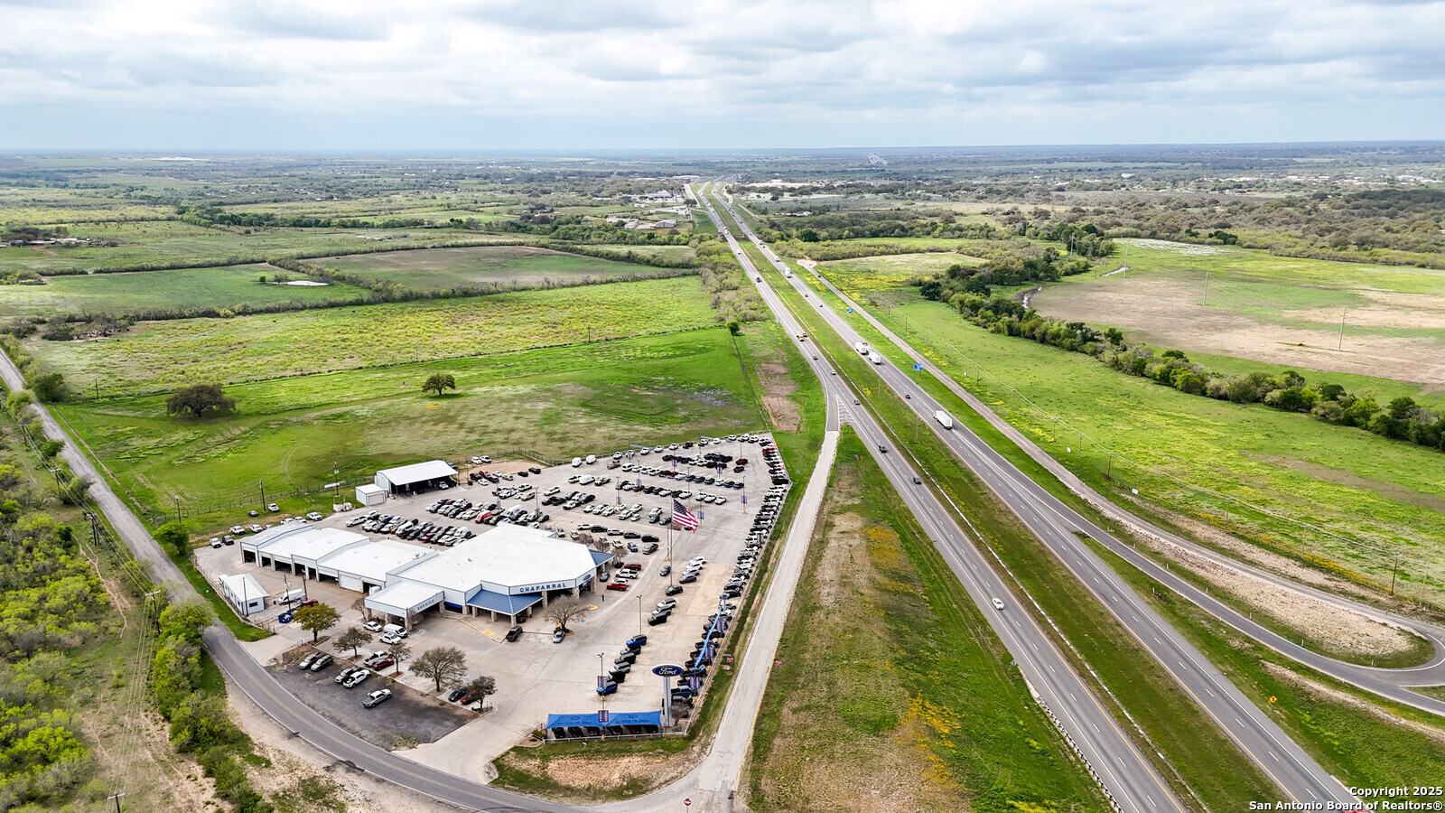 1001 Interstate 35 Austin, TX 78741 - Photo 14 of 17 a view of a lake with a mountain
