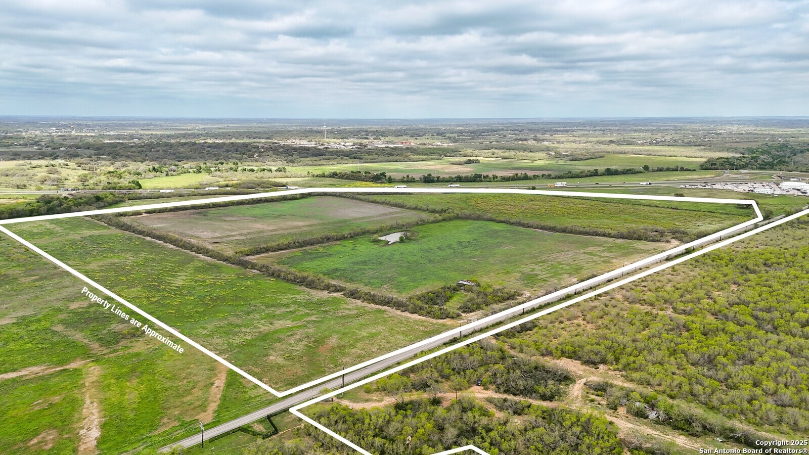 1001 Interstate 35 Austin, TX 78741 - Photo 5 of 17 a view of a tennis court