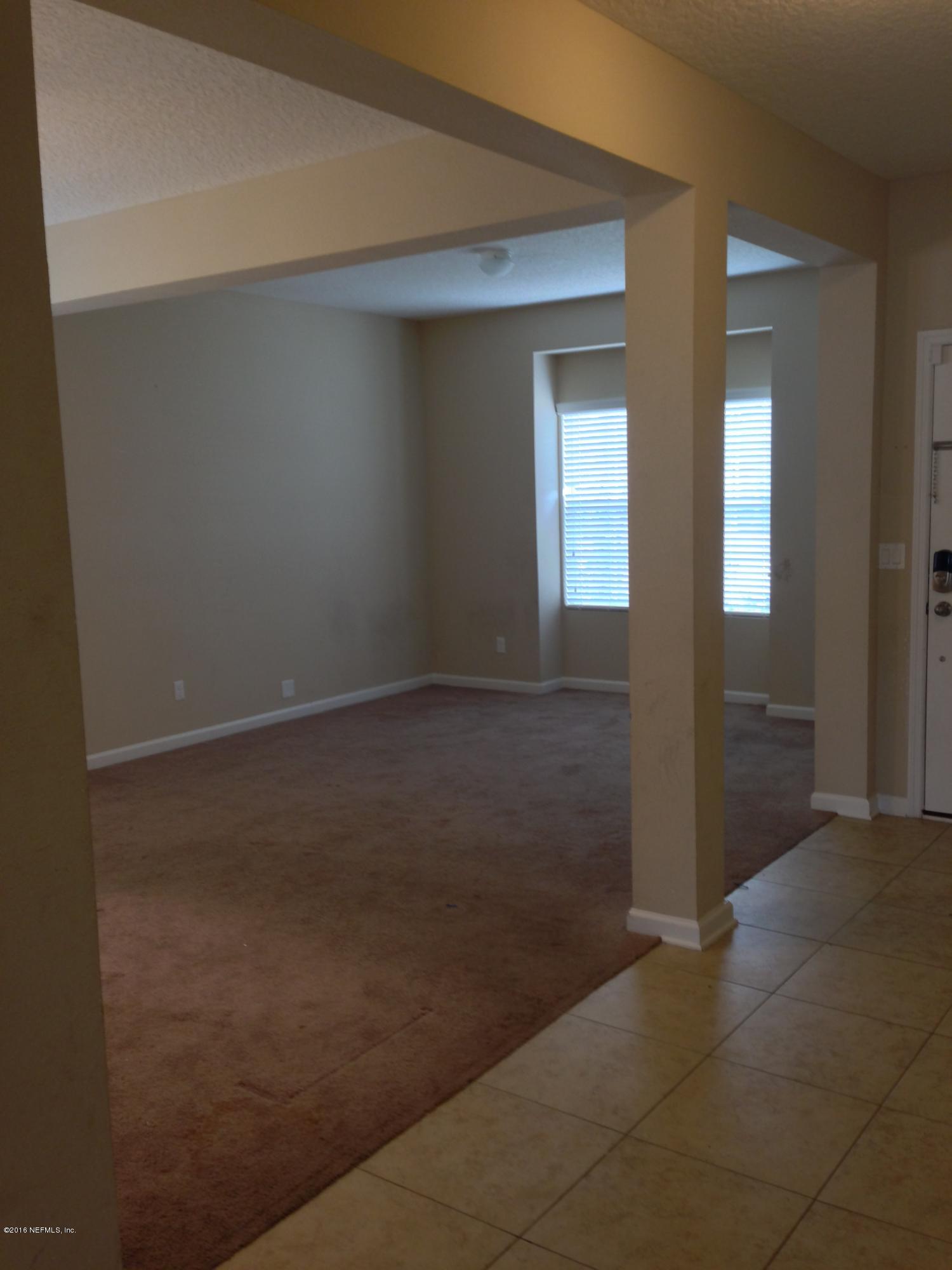 16306 Tisons Bluff Road Jacksonville, FL 32218 - Photo 13 of 35 Living/Dining Combo at Entry