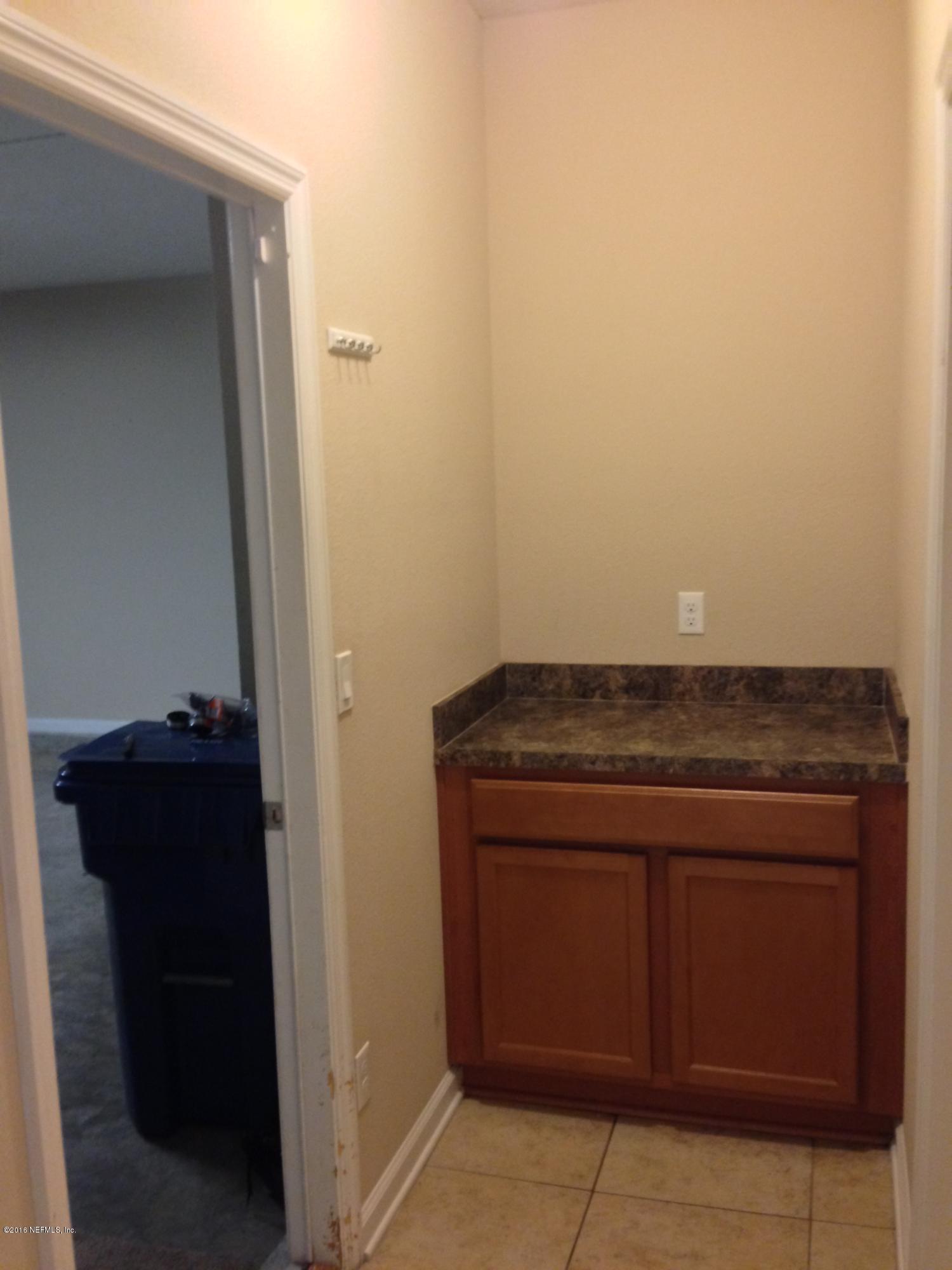 16306 Tisons Bluff Road Jacksonville, FL 32218 - Photo 15 of 35 Nook between Garage and Laundry