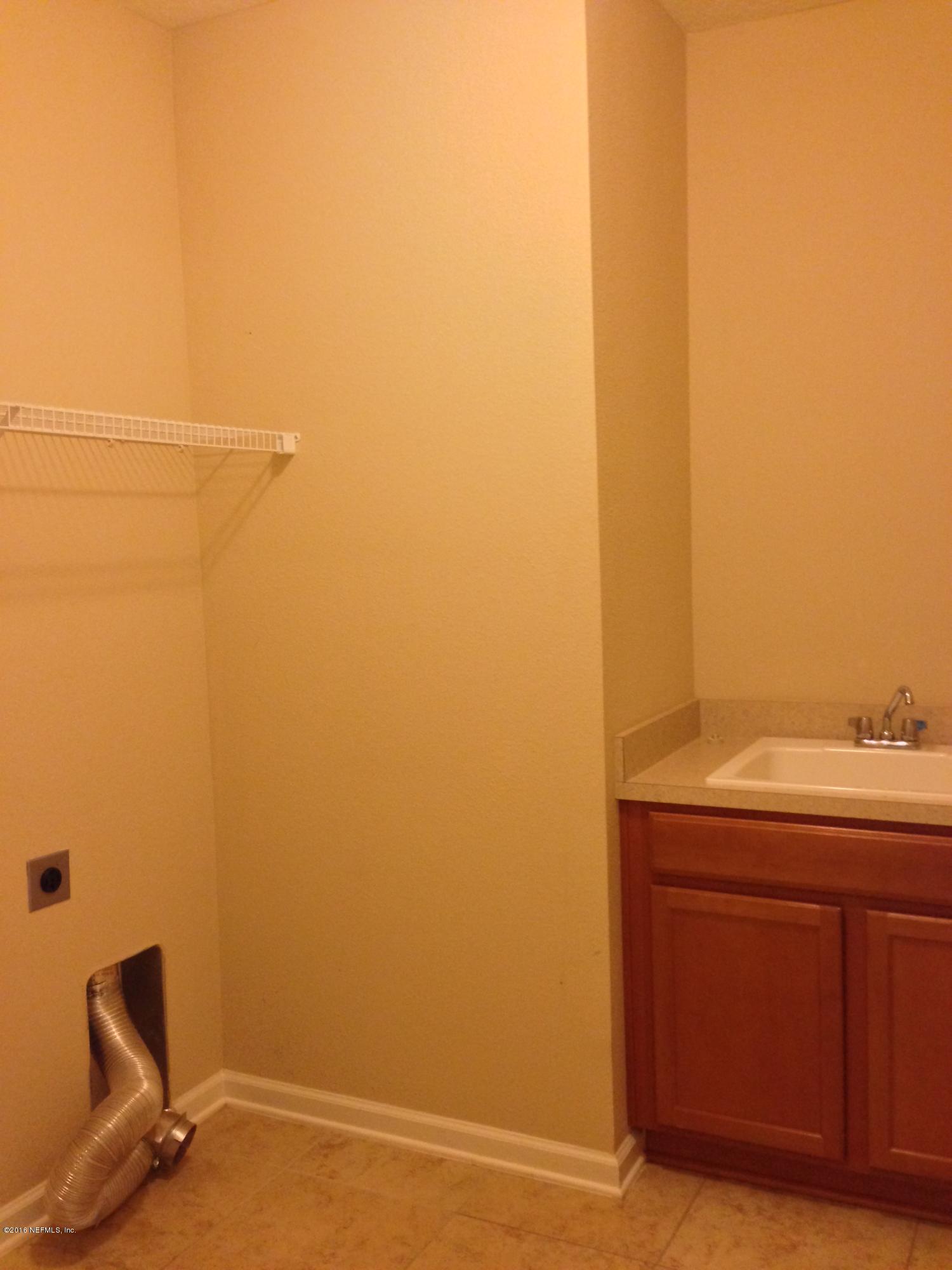16306 Tisons Bluff Road Jacksonville, FL 32218 - Photo 16 of 35 Spacious Laundry Room