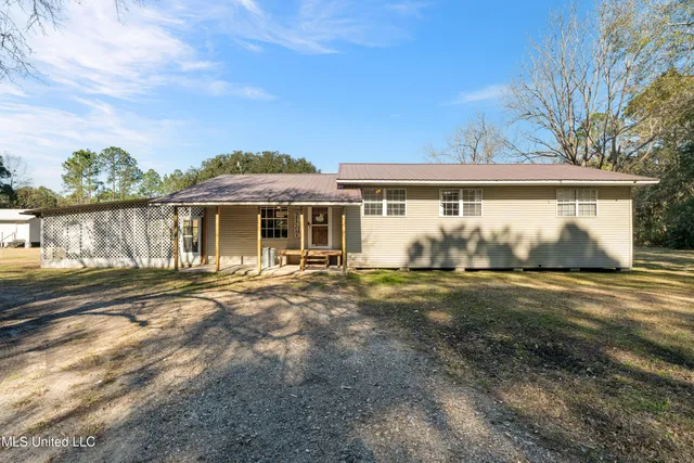 $140,000 | 9920 Martin Young Road, Moss Point, MS 39562