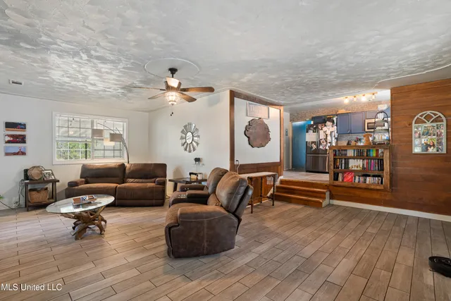 $140,000 | 9920 Martin Young Road, Moss Point, MS 39562