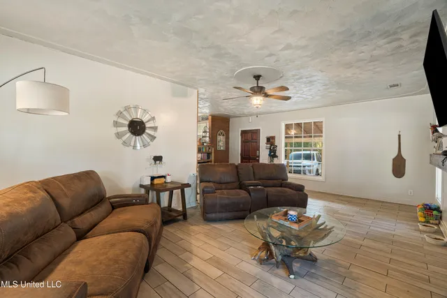 $140,000 | 9920 Martin Young Road, Moss Point, MS 39562