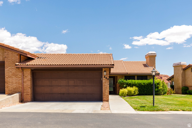 652 Ridge Rim Way St. George, UT 84770 - Photo 2 of 45