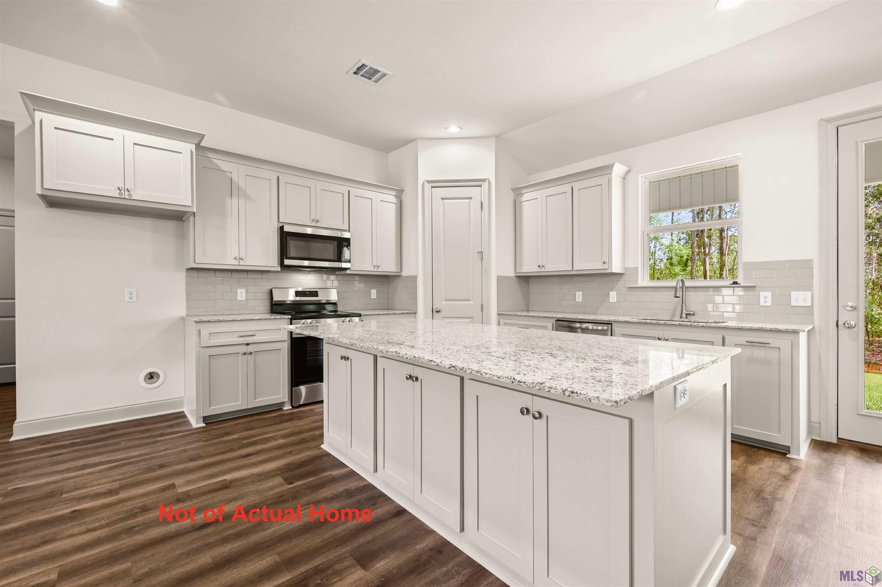 33308 Clinton Allen Road Denham Springs, LA 70706 - Photo 2 of 3