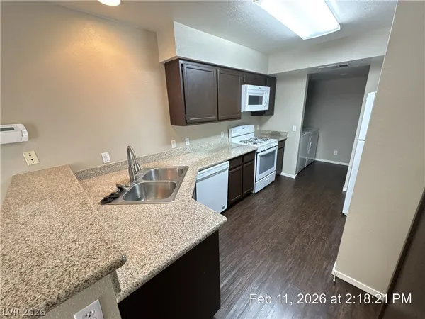 $1,750 | 2822 Dawn Crossing Drive, Henderson, NV 89074