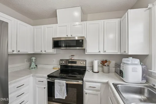 $284,000 | 1088 Holly Pointe Drive, Wendell, NC 27591