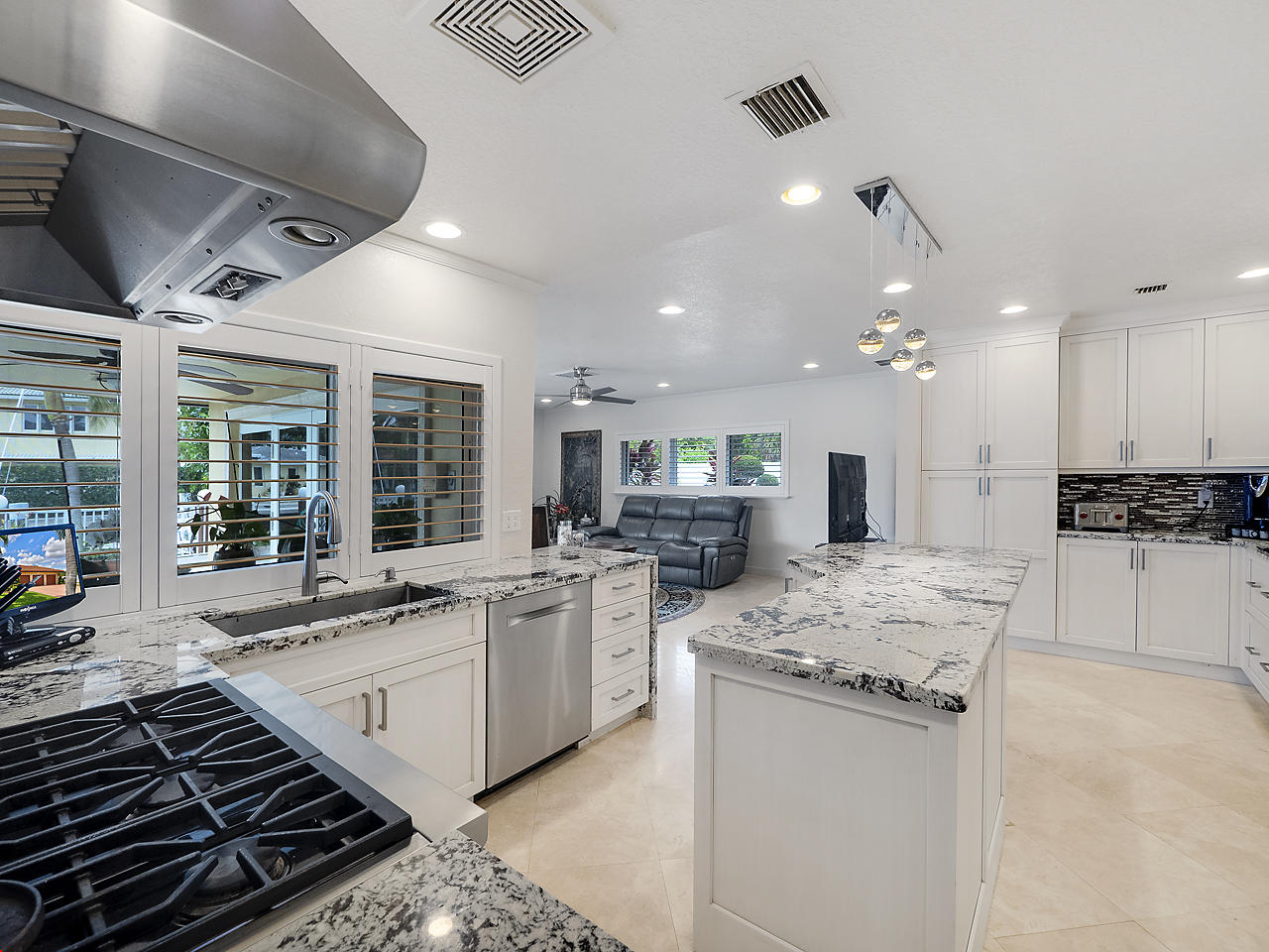 770 Northeast 39th Street Boca Raton, FL 33431 - Photo 8 of 35 014 copy