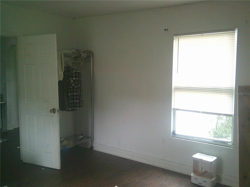 11951 Wichers Road San Antonio, FL 33576 - Photo 29 of 41 a view of an empty room with a window