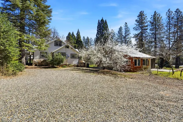 $390,950 | 5580 Pony Express Trail, Camino, CA 95709