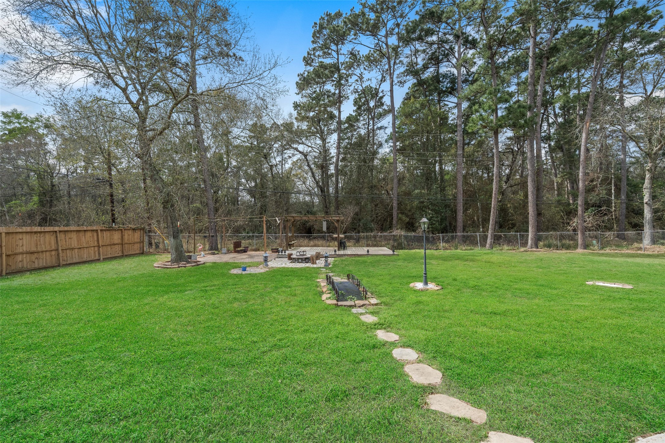 2438 Ripplewood Drive Conroe, TX 77384 - Photo 29 of 32