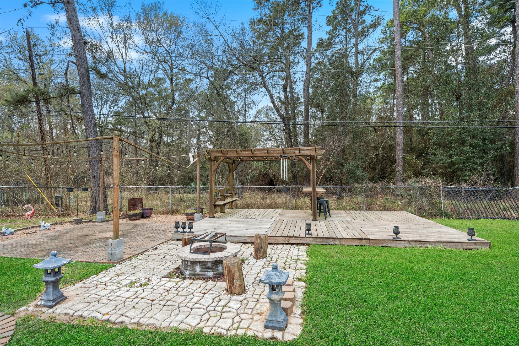 2438 Ripplewood Drive Conroe, TX 77384 - Photo 30 of 32