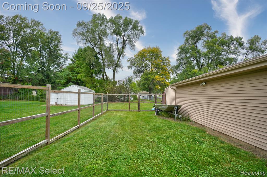 6237 East Atherton Road Burton, MI 48519 - Photo 34 of 37 Gallery Image 34