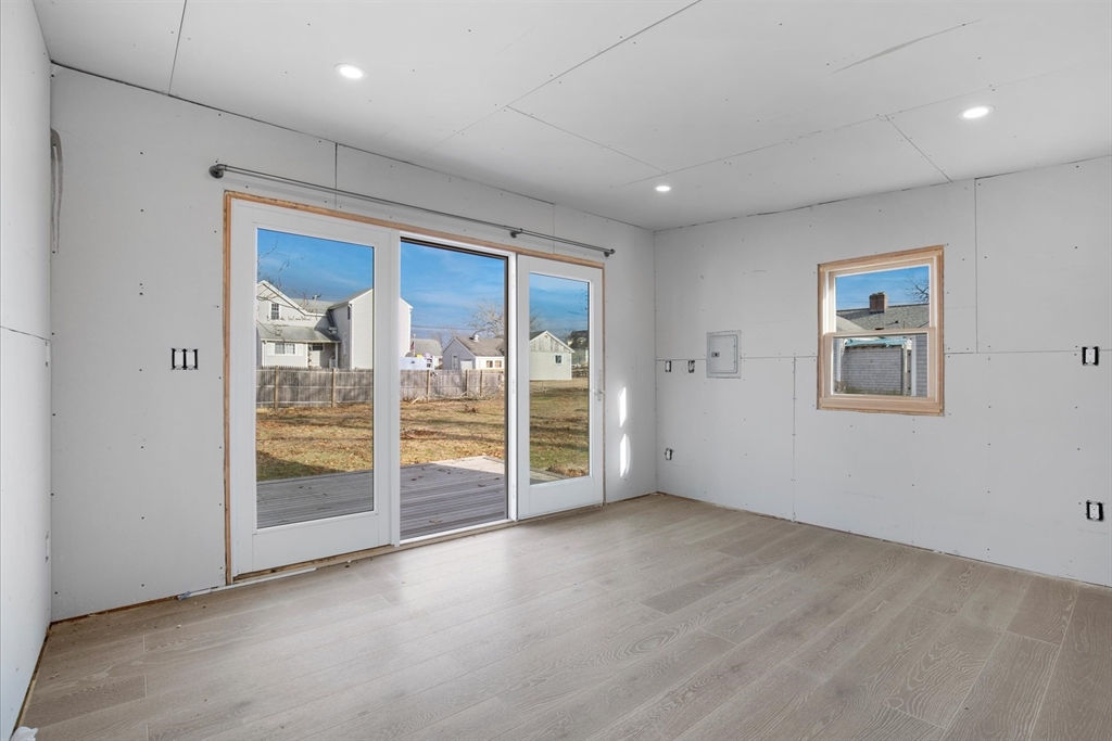 18 Cross Street Dennis, MA 02639 - Photo 12 of 25