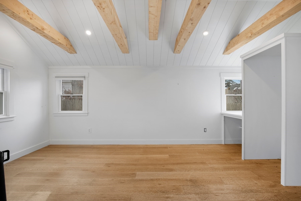 18 Cross Street Dennis, MA 02639 - Photo 4 of 25