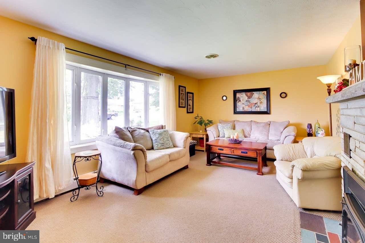 3560 Willow Road Dover, PA 17315 - Photo 4 of 27 Gallery Image 4