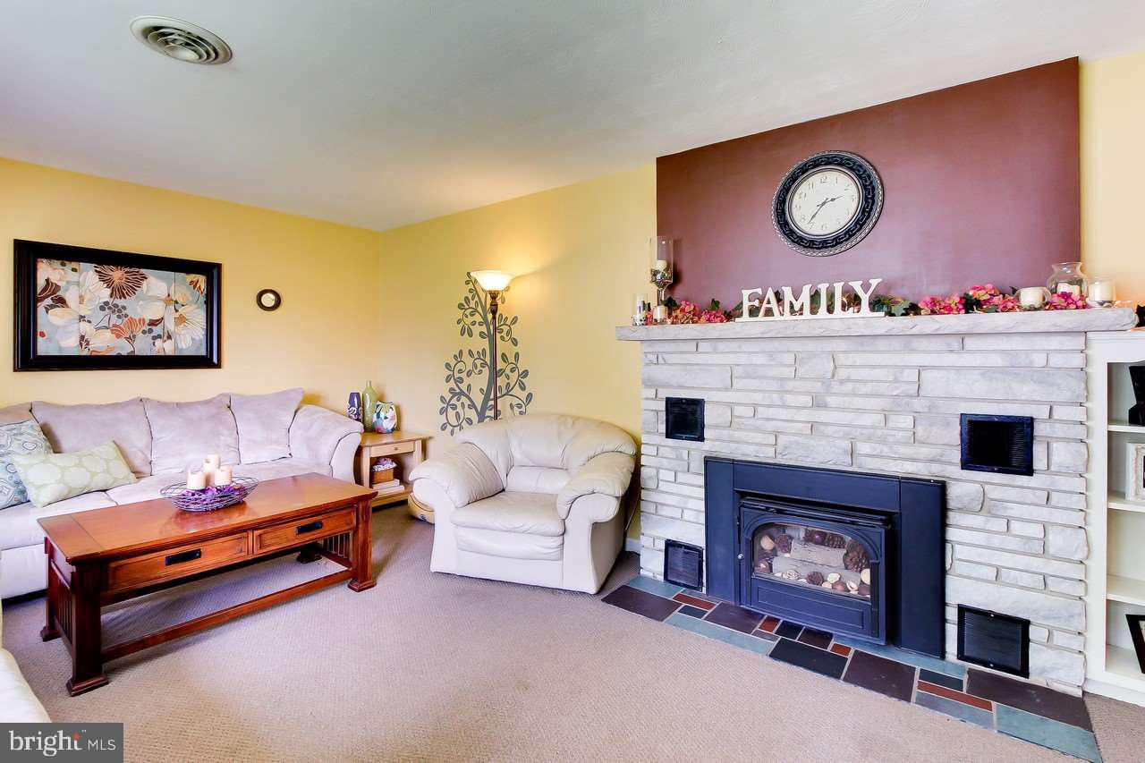 3560 Willow Road Dover, PA 17315 - Photo 5 of 27 Gallery Image 5