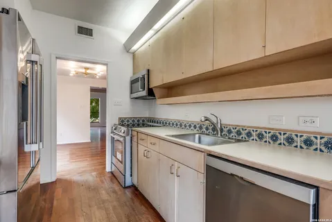 $425,000 | 203 Montclair Street, Alamo Heights, TX 78209