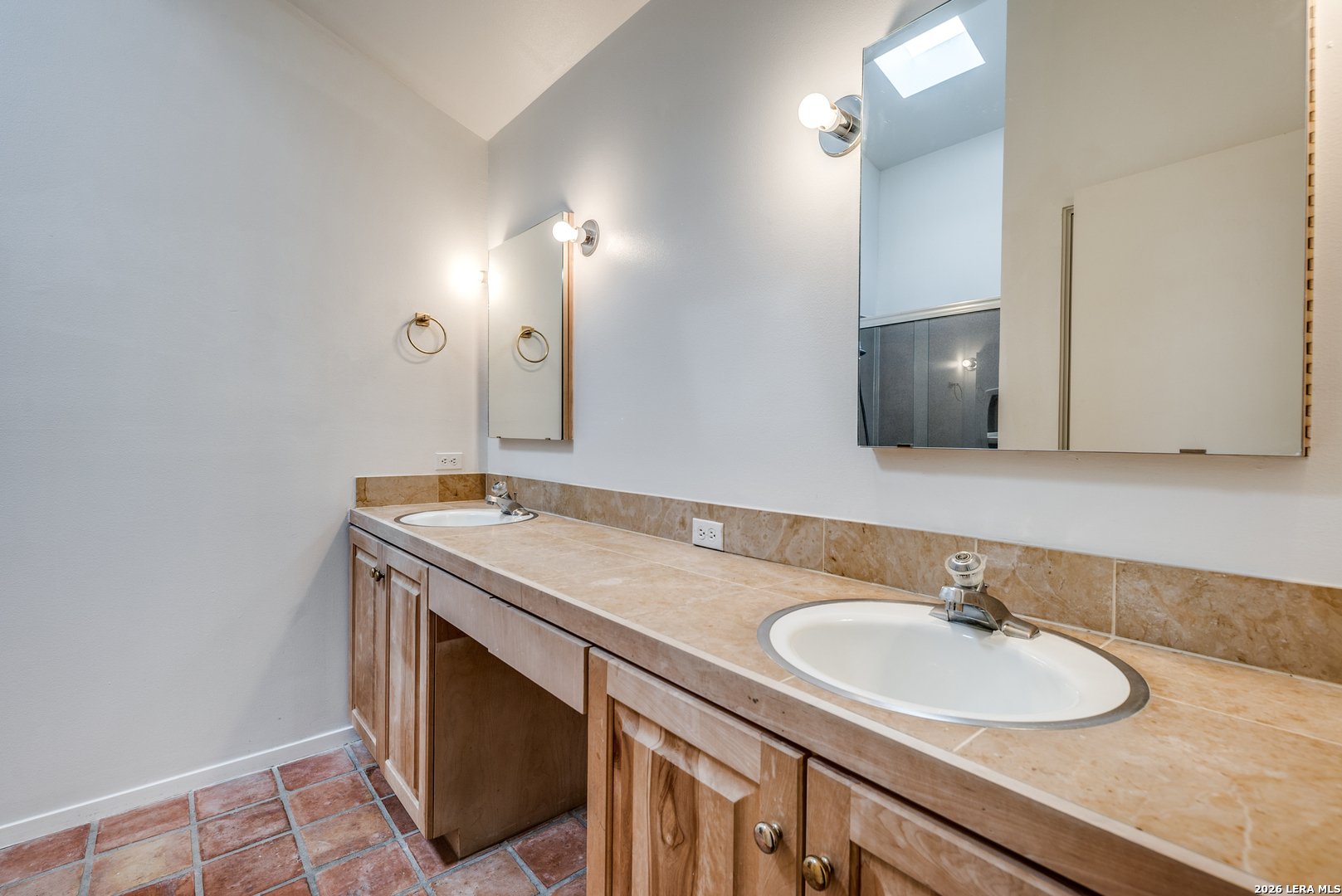 203 Montclair Street Alamo Heights, TX 78209 - Photo 19 of 33