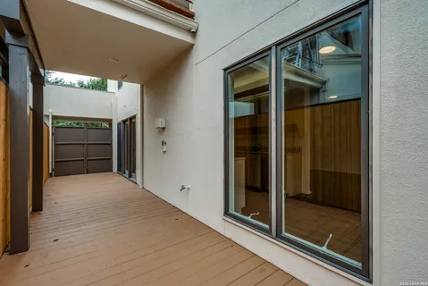 $425,000 | 203 Montclair Street, Alamo Heights, TX 78209