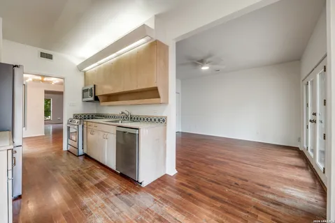 $425,000 | 203 Montclair Street, Alamo Heights, TX 78209