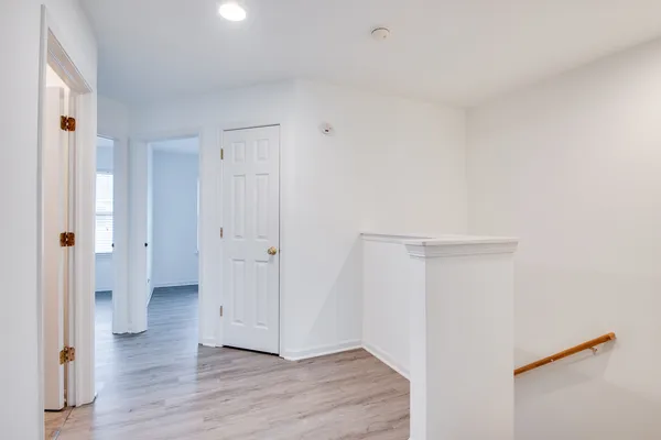 $3,000 | 401 North Commerce Street, Unit 401, Aurora, IL 60504