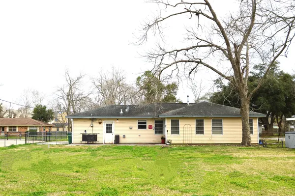 $182,912 | 1105 Earley Street, Sweeny, TX 77480