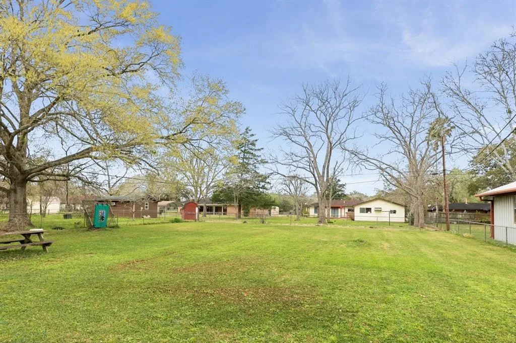 1105 Earley Street Sweeny, TX 77480 - Photo 12 of 12 a view of a volley ball court