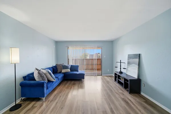 $1,300 | 8523 Hearth Drive, Unit 35, Houston, TX 77054