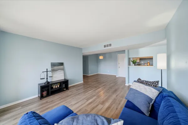 $1,300 | 8523 Hearth Drive, Unit 35, Houston, TX 77054