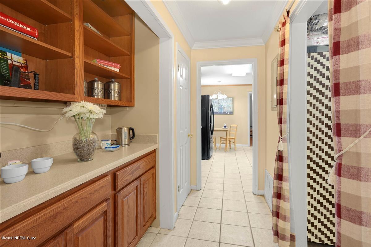 2015 Anniston Road Jacksonville, FL 32246 - Photo 12 of 25 Butler's Pantry