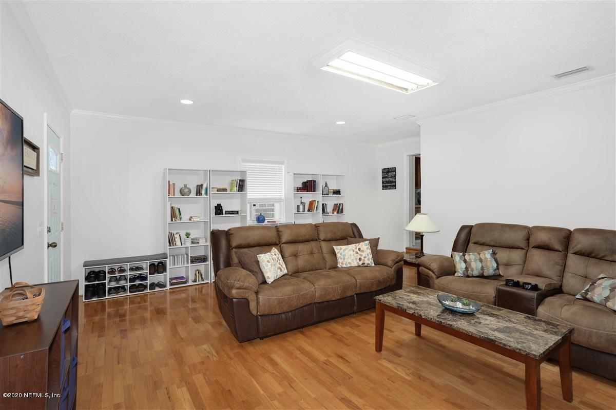 2015 Anniston Road Jacksonville, FL 32246 - Photo 14 of 25 Family Room