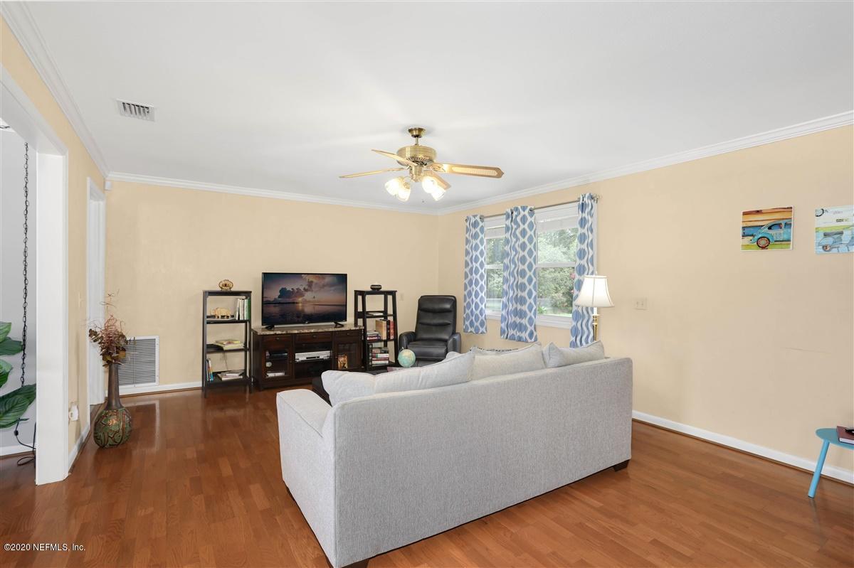 2015 Anniston Road Jacksonville, FL 32246 - Photo 6 of 25 Living Room