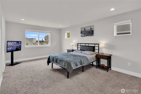 $989,000 | 423 205th Street Southwest, Unit B, Lynnwood, WA 98036