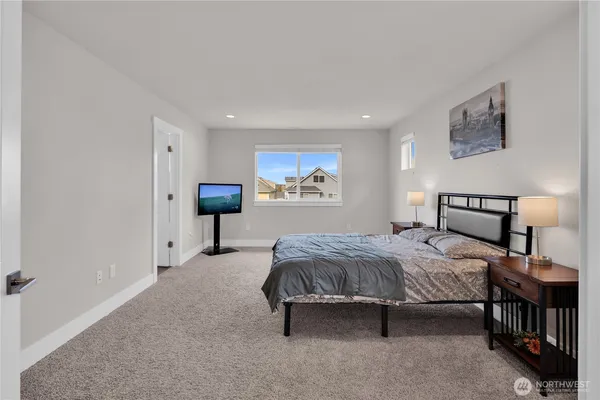 $989,000 | 423 205th Street Southwest, Unit B, Lynnwood, WA 98036