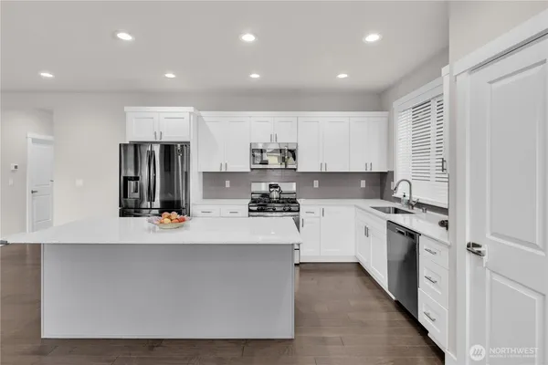 $989,000 | 423 205th Street Southwest, Unit B, Lynnwood, WA 98036