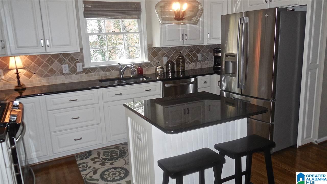 3025 Piper Way Birmingham, AL 35244 - Photo 4 of 35