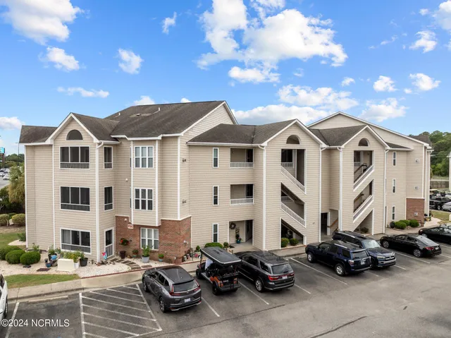 $325,000 | 625 Spencer-Farlow Drive, Unit 11, Carolina Beach, NC 28428