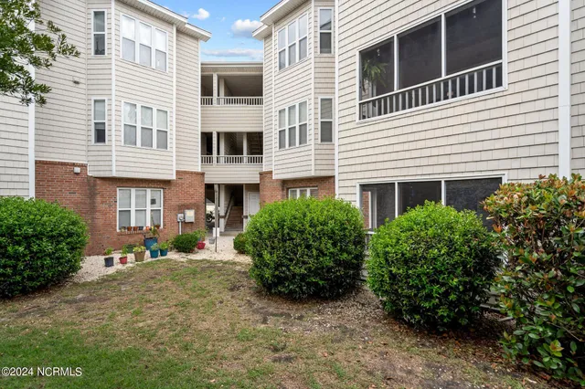$325,000 | 625 Spencer-Farlow Drive, Unit 11, Carolina Beach, NC 28428