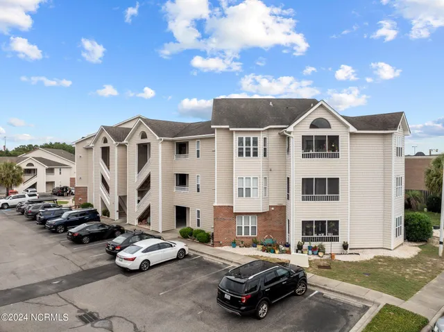 $325,000 | 625 Spencer-Farlow Drive, Unit 11, Carolina Beach, NC 28428