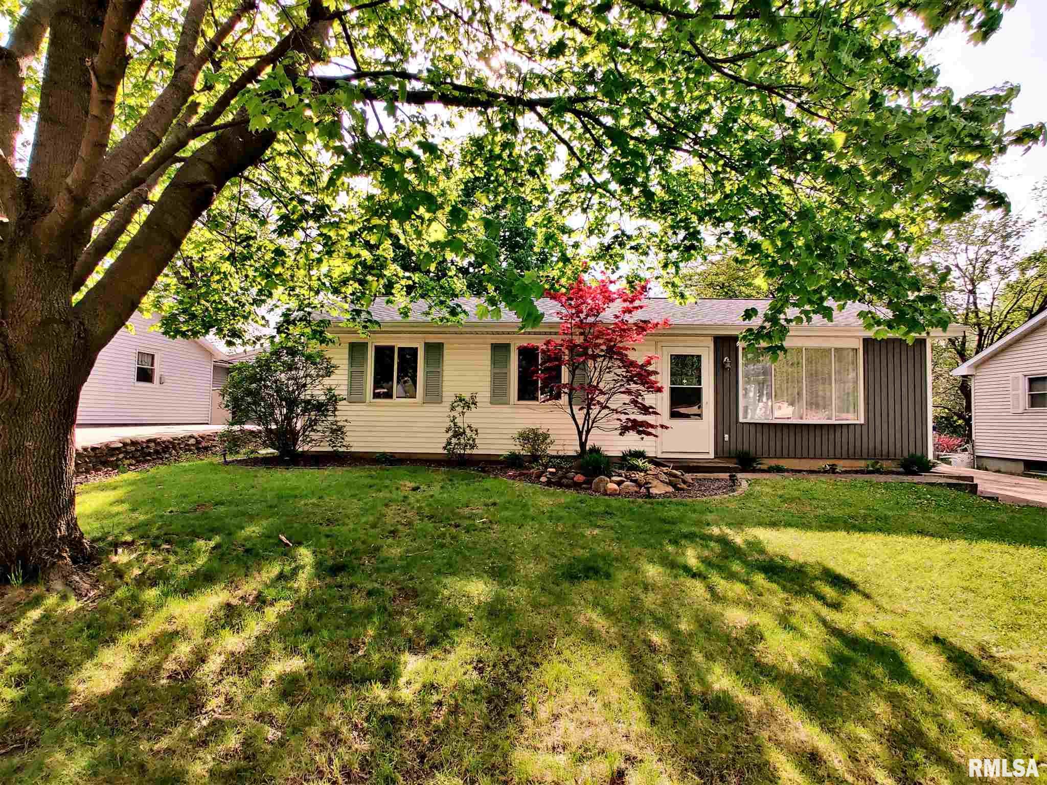 237 Briargate Road Washington, IL 61571 - Photo 1 of 36 Gallery Image 1