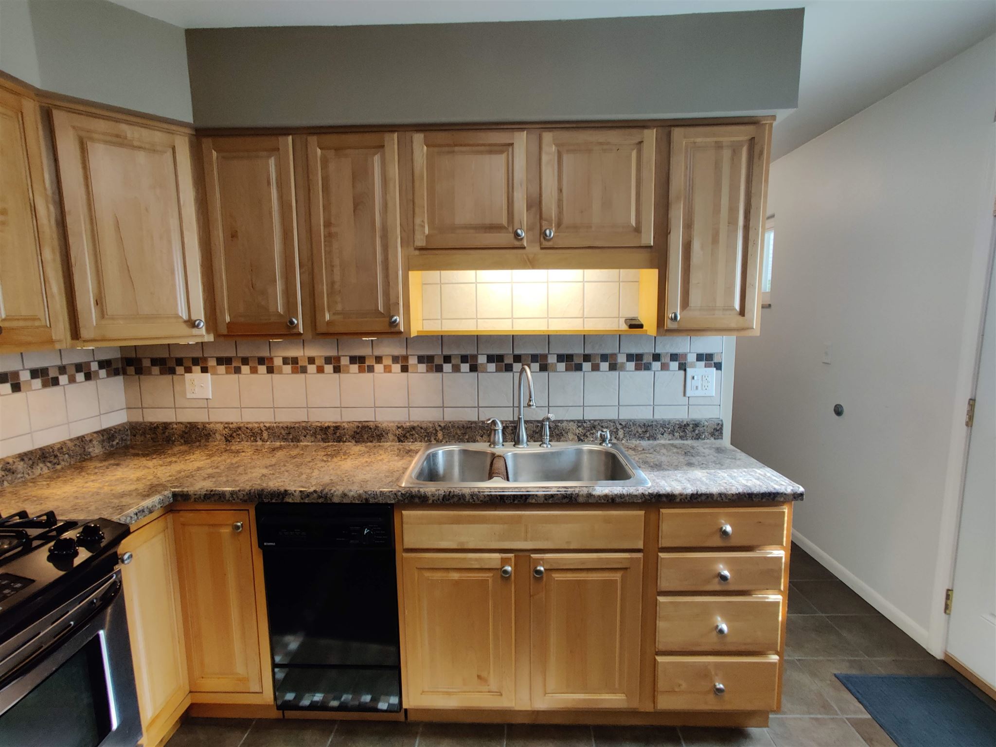 237 Briargate Road Washington, IL 61571 - Photo 16 of 36 Gallery Image 16