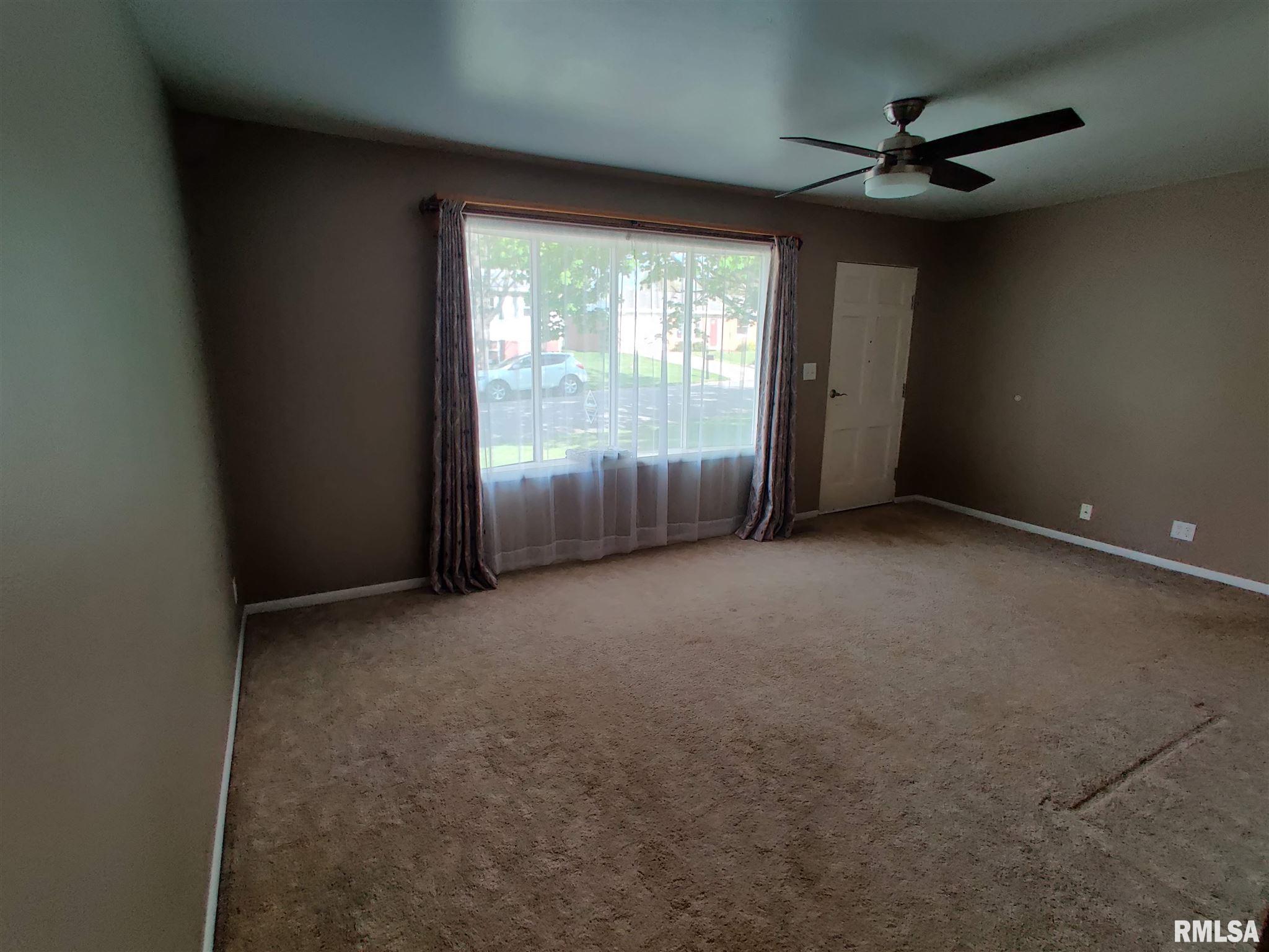 237 Briargate Road Washington, IL 61571 - Photo 18 of 36 Gallery Image 18