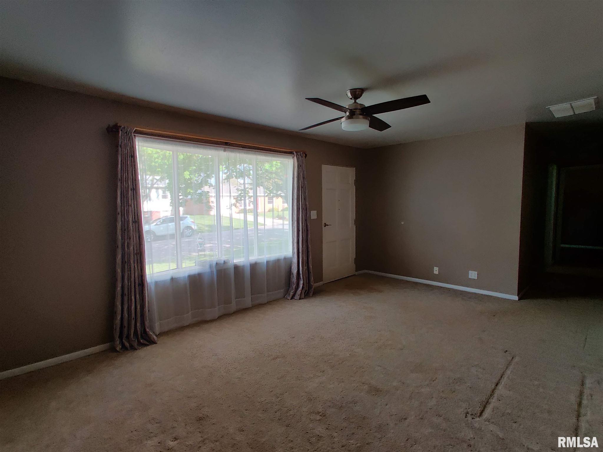 237 Briargate Road Washington, IL 61571 - Photo 19 of 36 Gallery Image 19